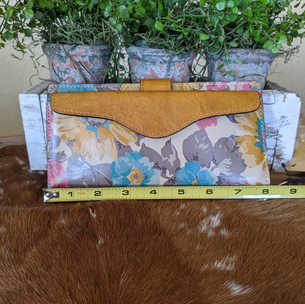 Patricia Nash Wallet Wristlet First Bloom P581326 - Picture 4 of 7